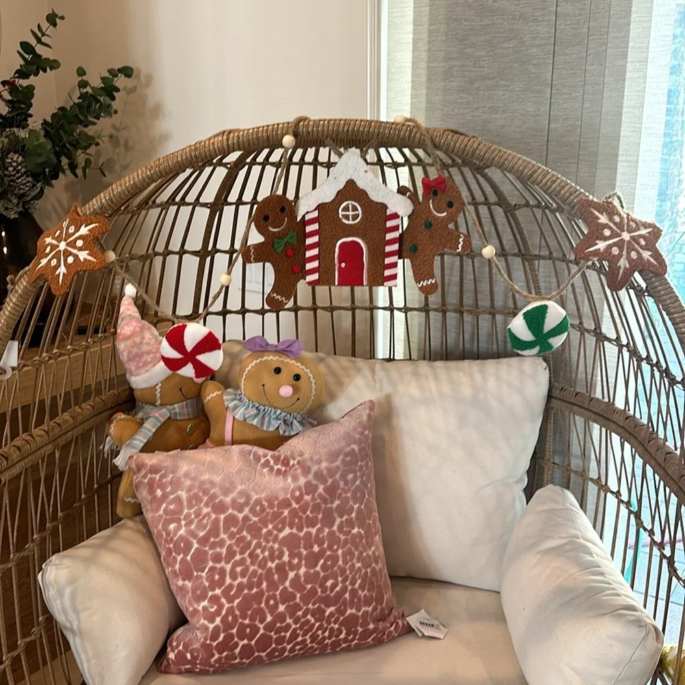 Christmas Holiday Gingerbread house boy girl peppermint garland 58” snowflake